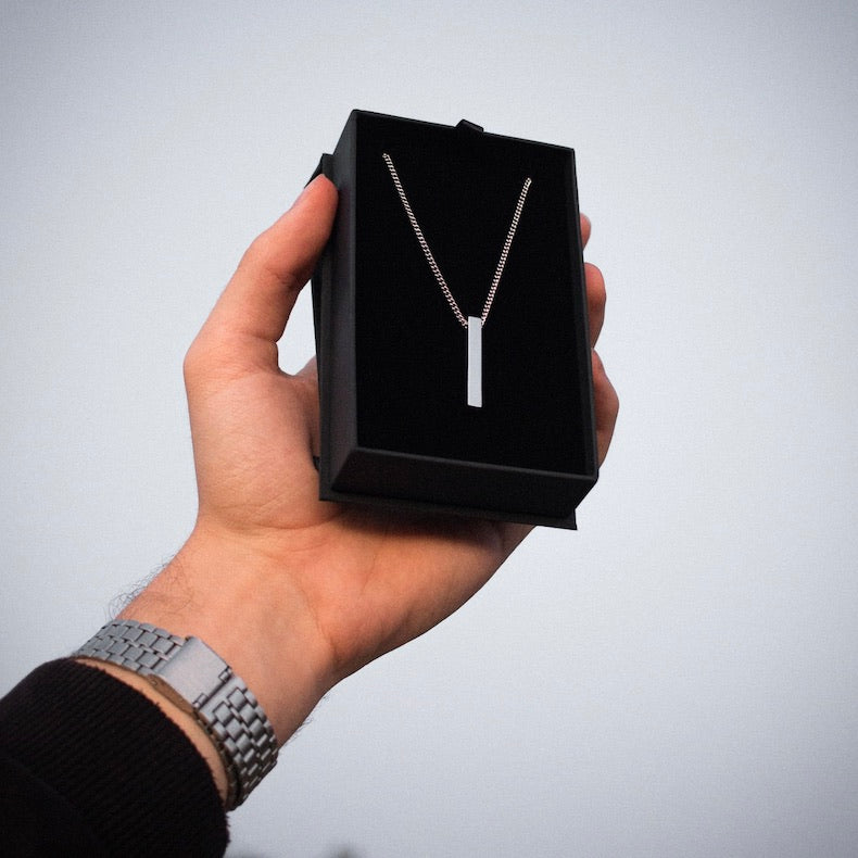 Minimal Bar Necklace - Silver