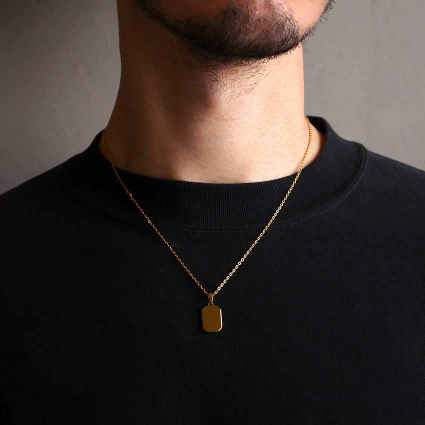 Minimal Tag Pendant Necklace in Gold. Rose gold and black