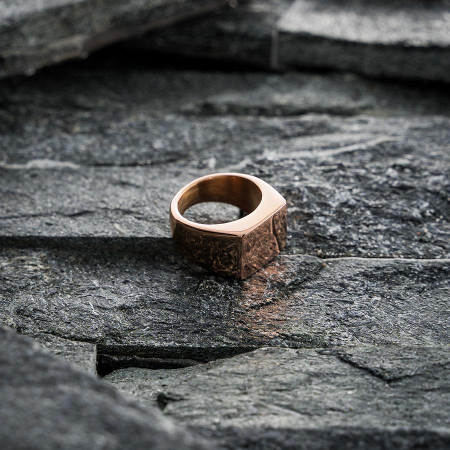 Our Rose Gold Signet Ring has been crafted to be worn on a day-to-day basis or even as a classy finishing piece. Also available in Silver, Gold & Black.